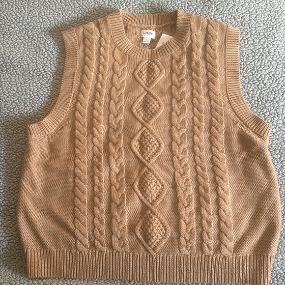 J. Crew Sweaters - Cable knit sweater vest

Item style: CC115

Size: L

Color: HTHR ACORN BR6564